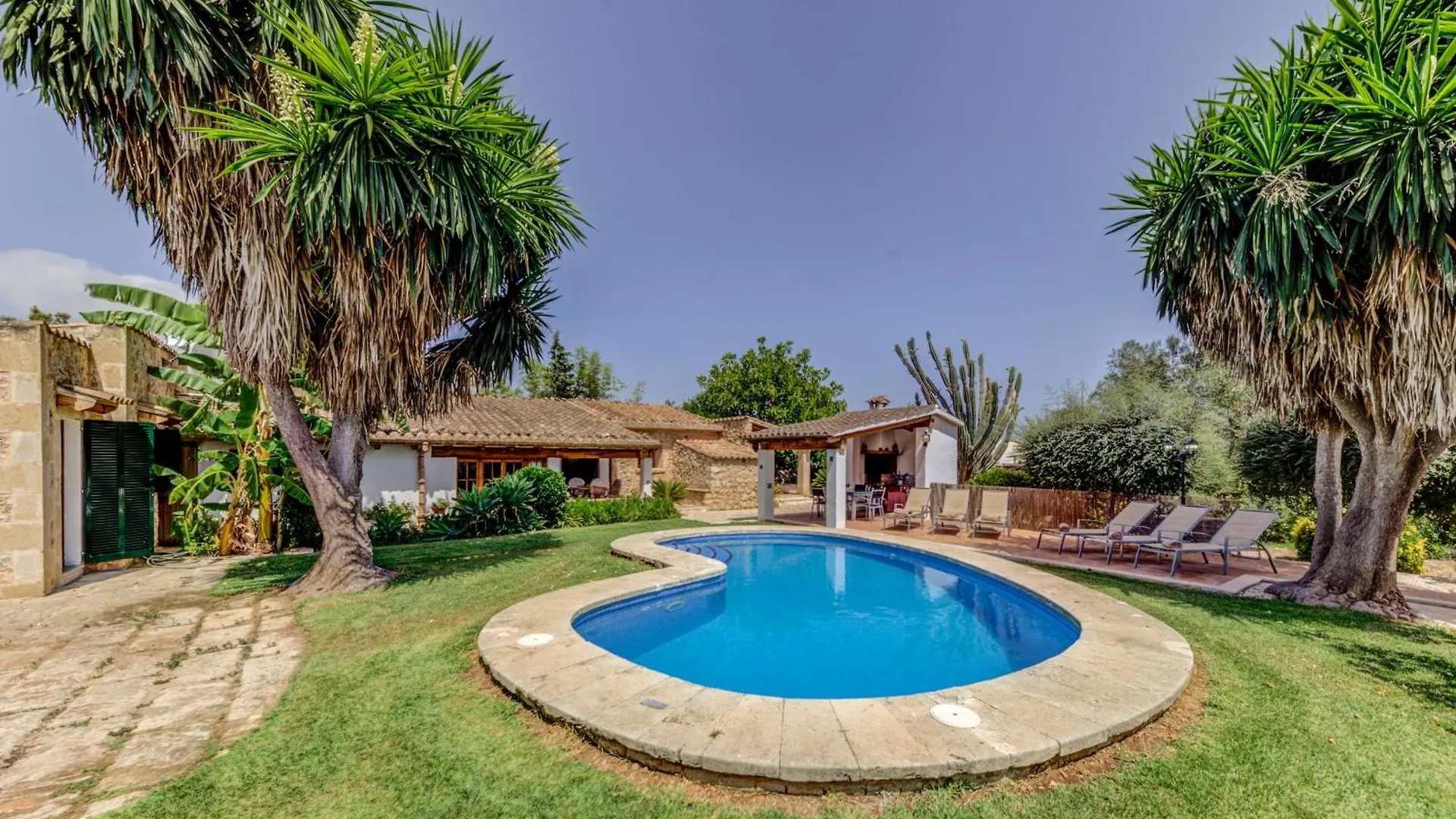 Villa Can Salas By Sealand Villas location